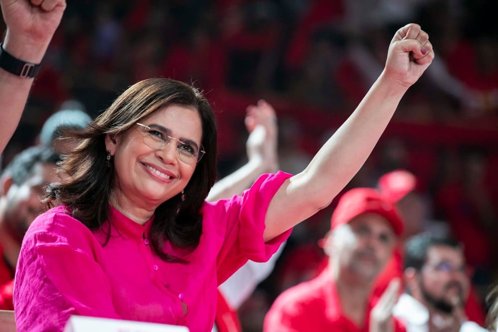 Polémica en Honduras por la propuesta política de Rixi Moncada