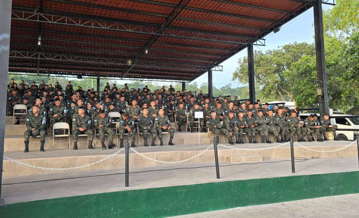 Conteo presidencial en Honduras: Ejército busca intervenir