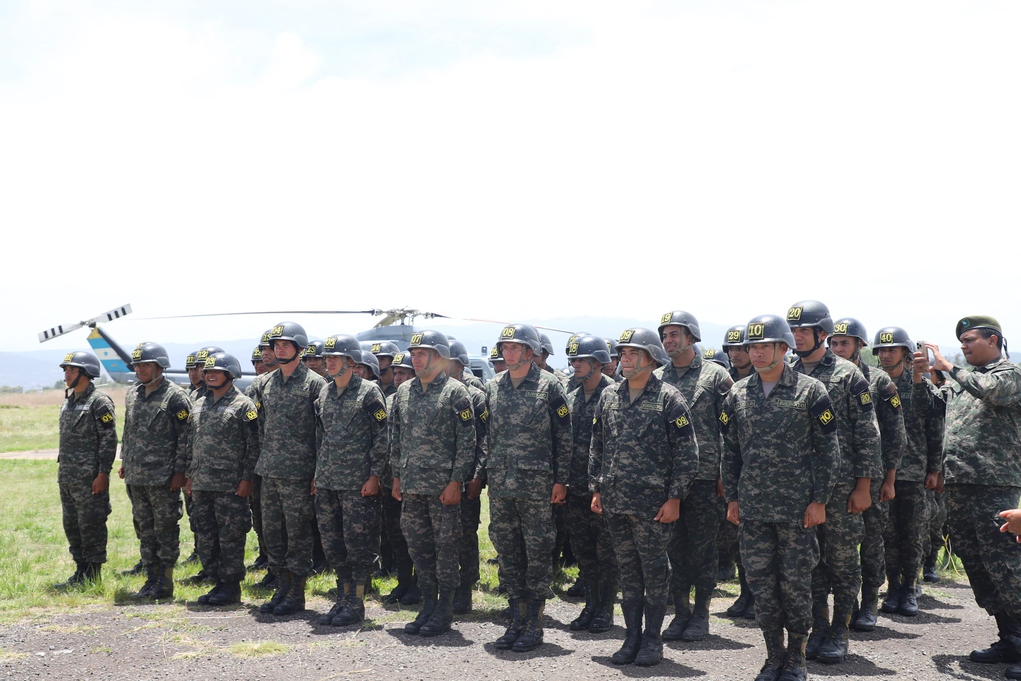 Honduras: El ejército y la sombra electoral